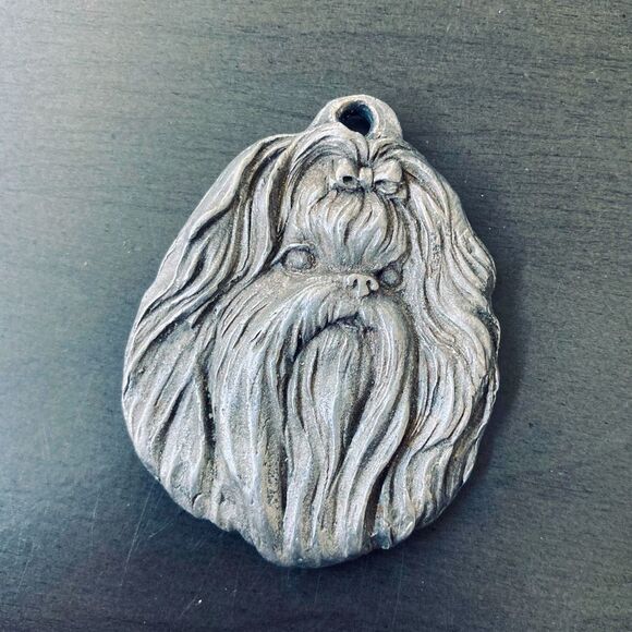 Vintage Shih Tzu Dog Silver Pewter Metal Necklace Pendant - Picture 1 of 3
